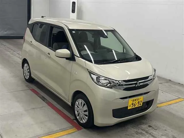 Mitsubishi eK Wagon B33W 2025
